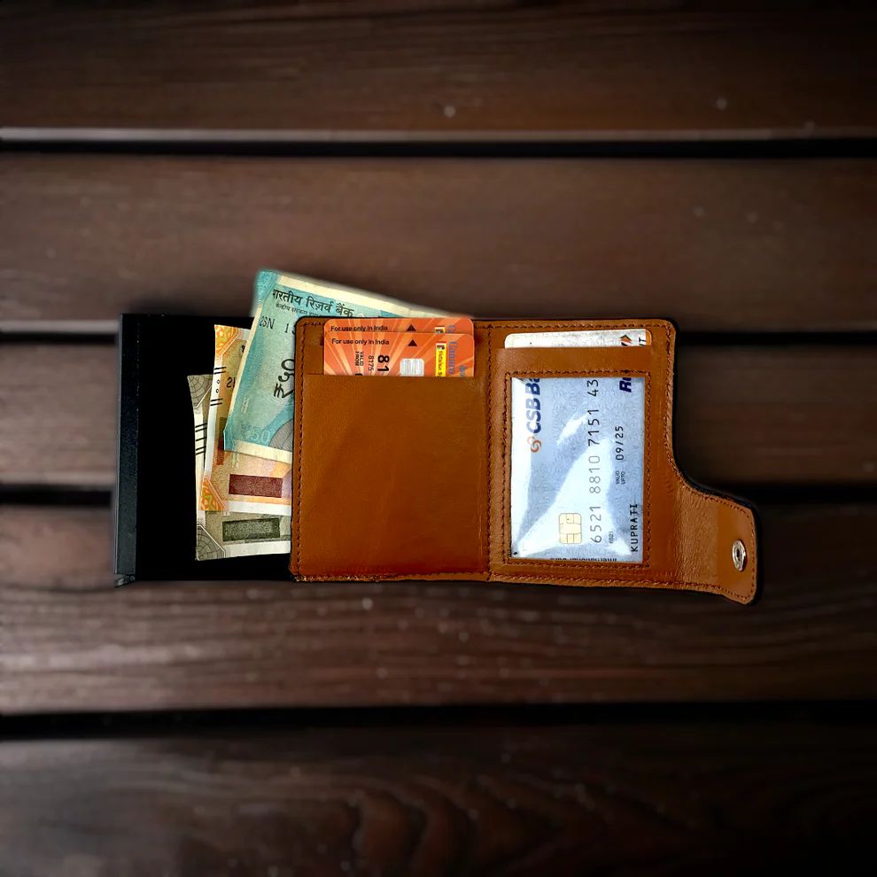 CrocPop Classic – Crocodile Leather Pop-Up Wallet